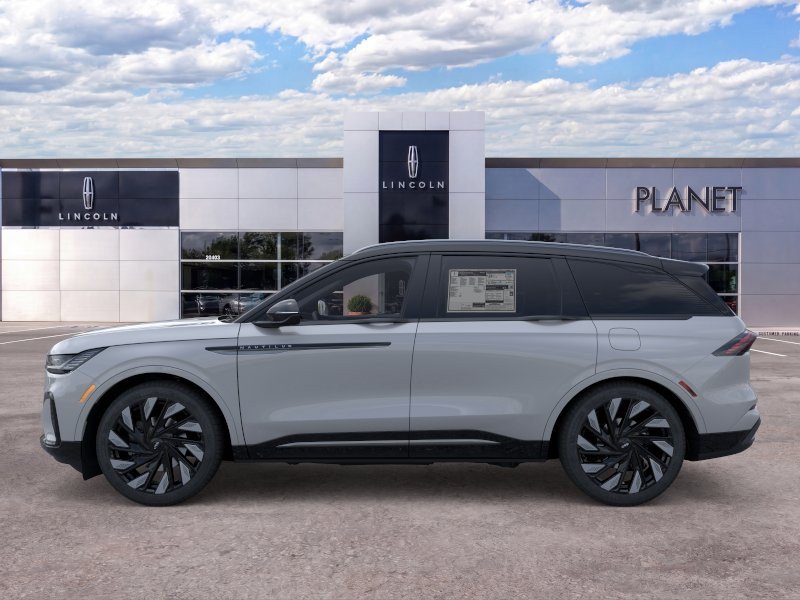 New 2026 Lincoln Nautilus Reserve w/ Jet Appearance Package AWD/4WD image 3