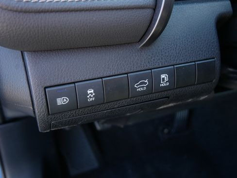 Used 2023 Toyota Camry SE FWD image 22