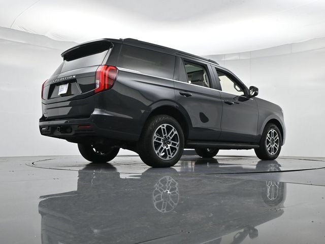 Certified 2025 Ford Expedition Active AWD/4WD image 35