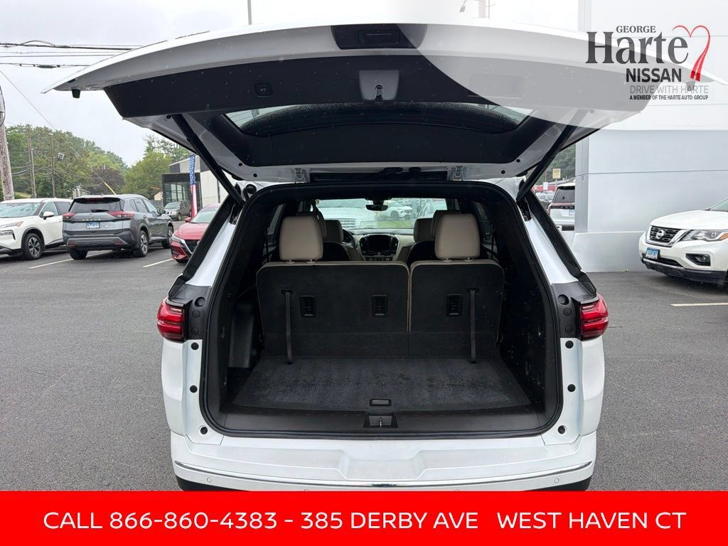 Used 2023 Chevrolet Traverse Premier AWD/4WD image 24