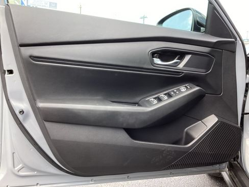 Used 2025 Honda Accord SE image 29