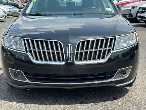 Used 2010 Lincoln MKZ FWD image 4