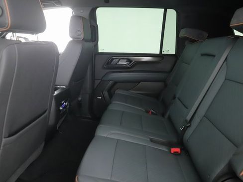 Used 2025 GMC Yukon XL AT4 w/ Premium Trailering Package image 28