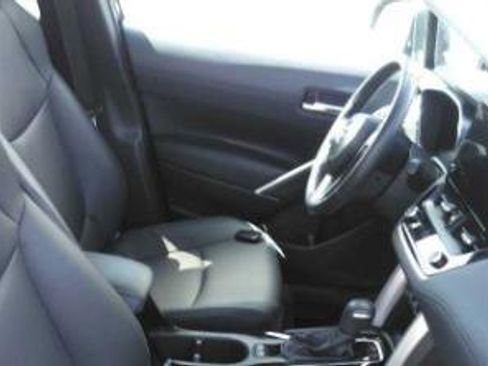 Used 2025 Toyota Corolla Cross XLE AWD/4WD image 4