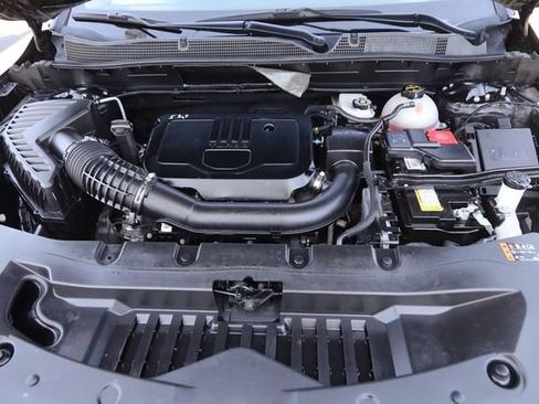 Used 2025 Chevrolet Blazer LT AWD/4WD image 26