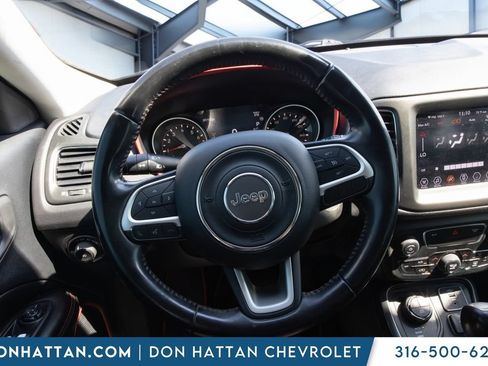Used 2020 Jeep Compass Trailhawk AWD/4WD image 5