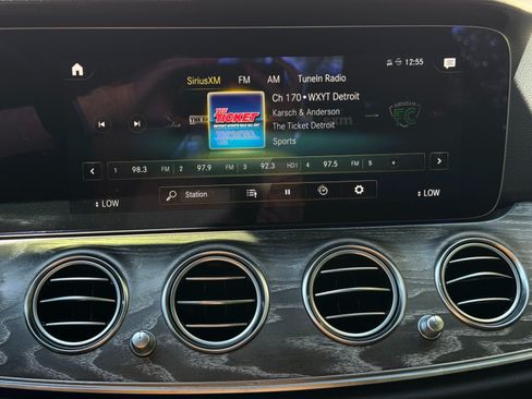 Used 2021 Mercedes-Benz E 350 Sedan w/ Premium Package image 25