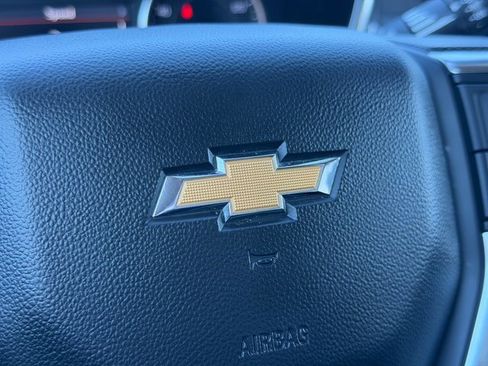 Used 2025 Chevrolet Blazer LT image 30