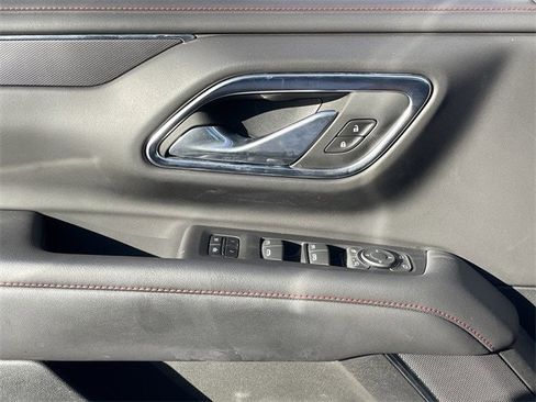 Used 2024 Chevrolet Suburban RST w/ Luxury Package image 24