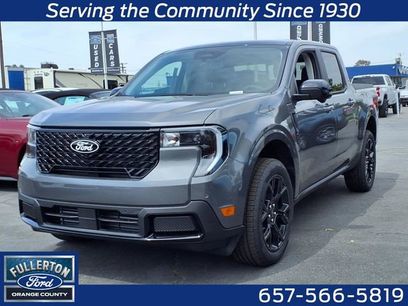 New 2025 Ford Maverick Lariat w/ Black Appearance Package