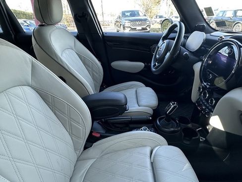 Used 2024 MINI Cooper S image 17