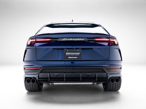 Used 2022 Lamborghini Urus image 25