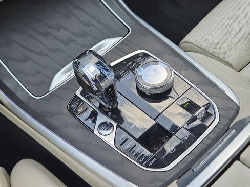 Used 2022 BMW X7 M50i AWD/4WD image 20