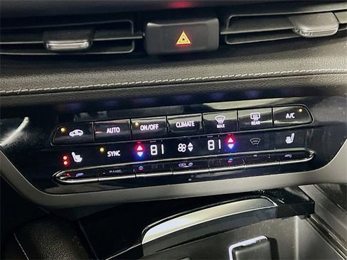 Used 2021 Buick Envision Essence w/ Technology Package I image 20