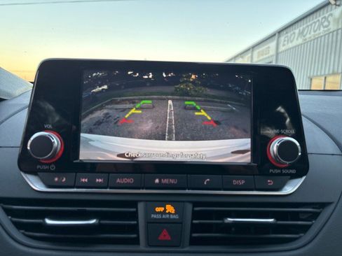 Used 2024 Nissan Altima 2.5 S image 20