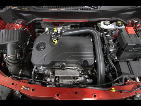 Used 2025 Chevrolet Equinox ACTIV w/ Safety and Technology Package FWD image 20
