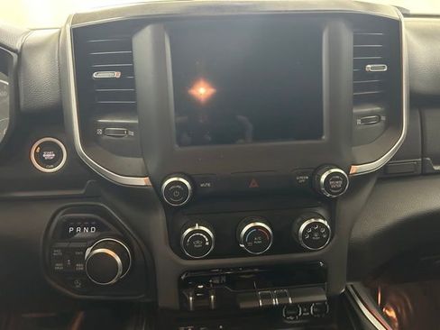 Used 2019 RAM 1500 Big Horn AWD/4WD image 18