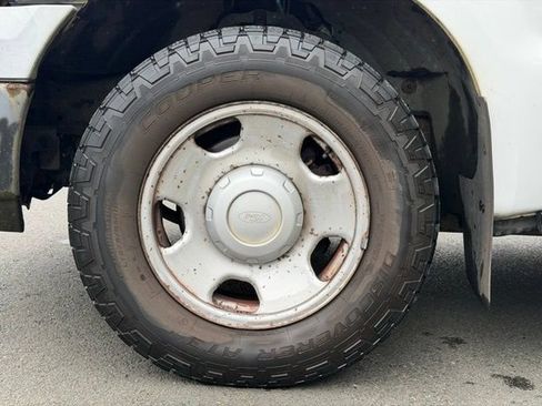 Used 2005 Ford F350 XLT RWD image 11