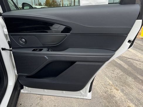 New 2026 Lincoln Nautilus Premier w/ Equipment Group 102A image 27