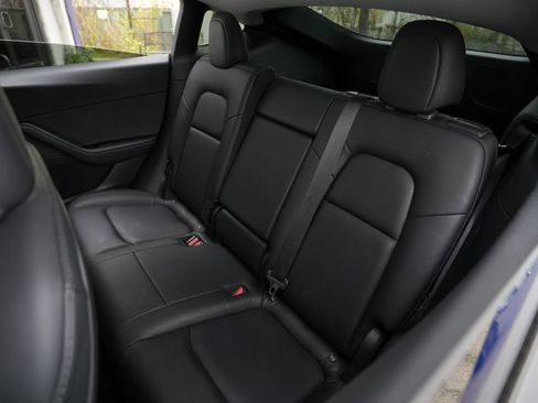 Used 2020 Tesla Model Y Performance image 19