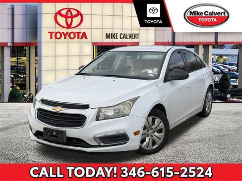Used 2016 Chevrolet Cruze LS image 1