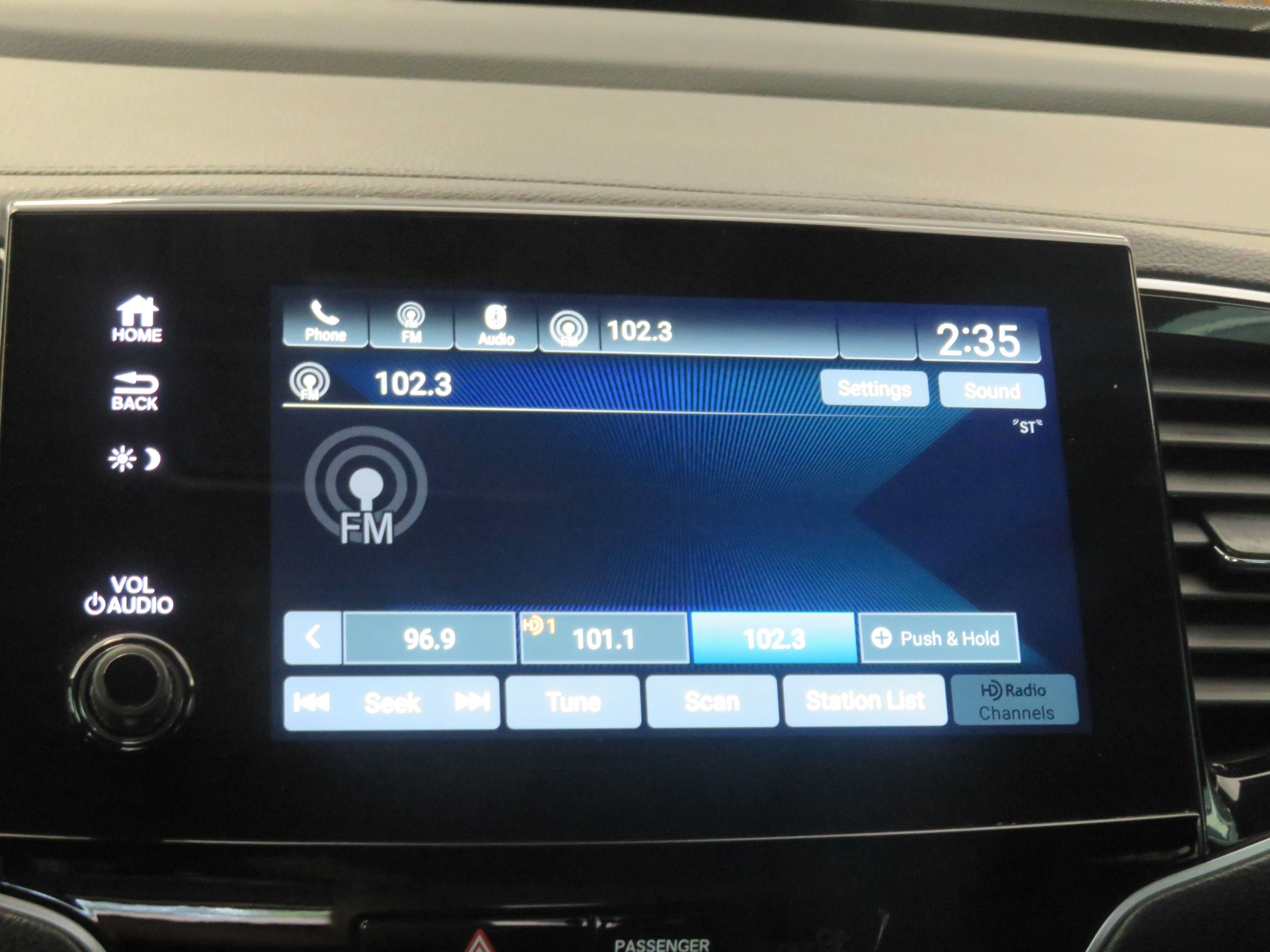 Used 2022 Honda Passport EX-L image 38