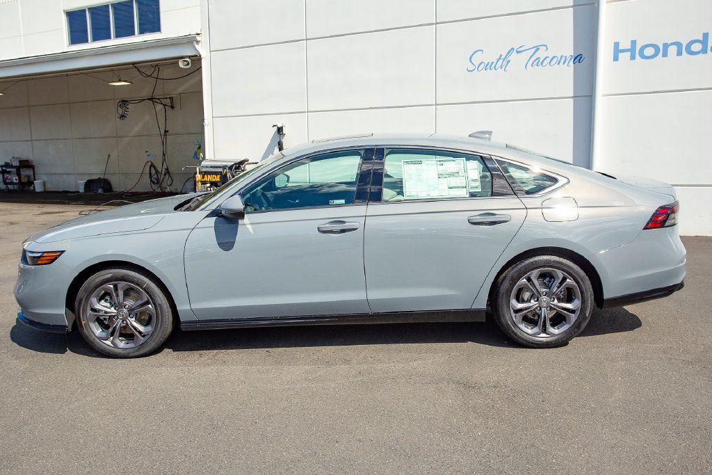 New 2026 Honda Accord EX-L image 9