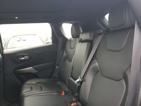 Used 2021 Jeep Cherokee Latitude Lux 80th Anniv w/ Quick Order Package 26U 80TH AWD/4WD image 26