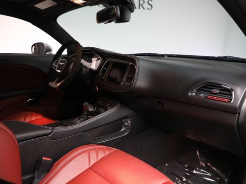 Used 2023 Dodge Challenger SRT Hellcat image 16