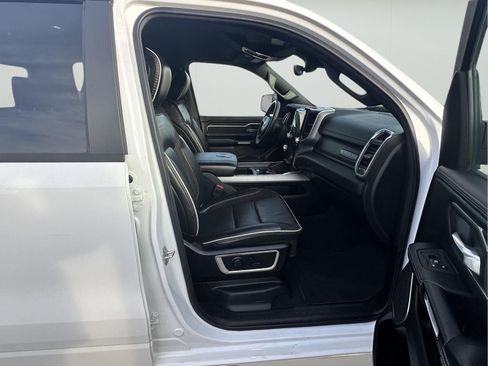 Used 2025 RAM 1500 Laramie AWD/4WD image 29