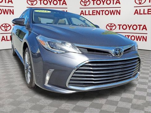Used 2018 Toyota Avalon Limited w/ All Weather Liner Package FWD image 2