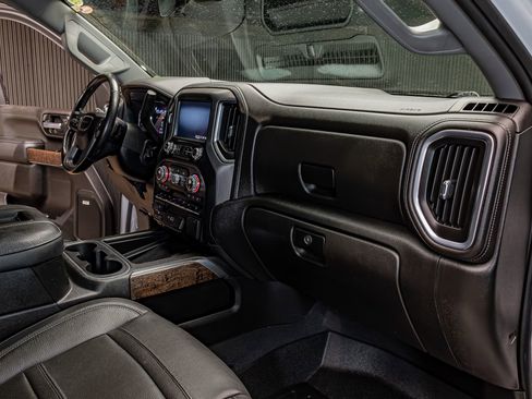 Used 2022 GMC Sierra 2500 Denali w/ Denali Ultimate Package image 18