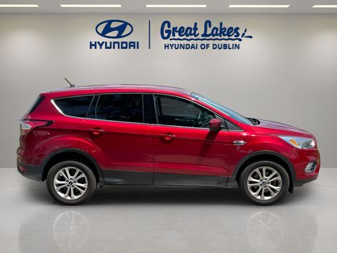 Used 2017 Ford Escape SE FWD image 6