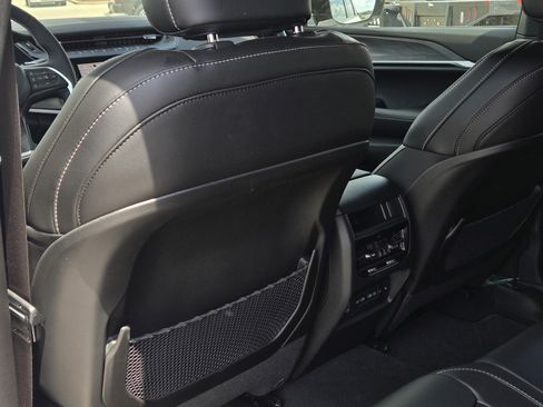 New 2026 Jeep Grand Cherokee Limited w/ Limited Altitude Package RWD image 19