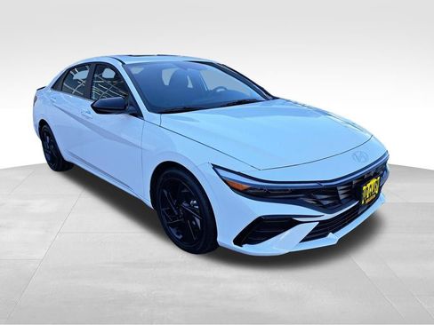 New 2026 Hyundai Elantra SEL Sport Premium FWD image 8