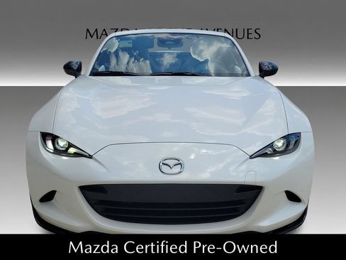 Used 2025 MAZDA MX-5 Miata RF Club RWD image 9