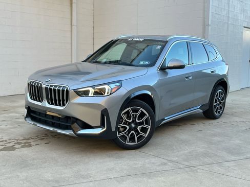 Used 2025 BMW X1 xDrive28i w/ Convenience Package image 1