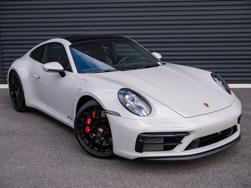 Certified 2024 Porsche 911 Carrera GTS image 24