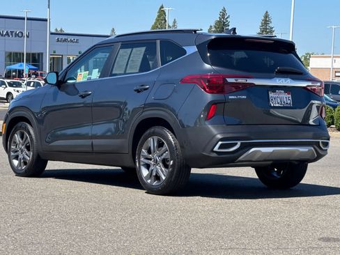 Used 2022 Kia Seltos S FWD image 7