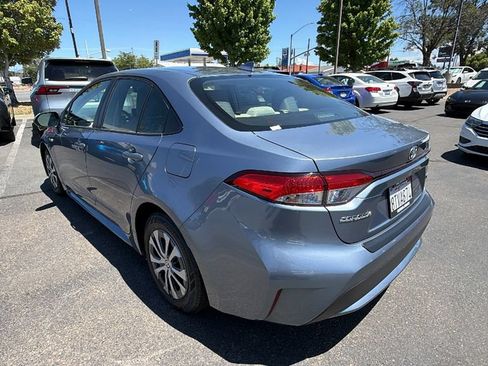 Used 2021 Toyota Corolla LE FWD image 6