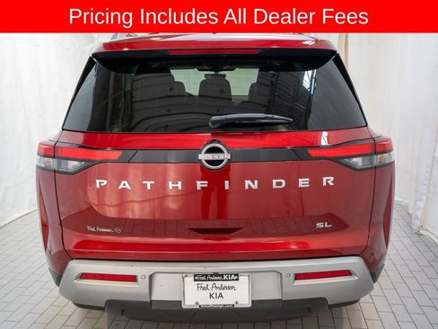 Used 2024 Nissan Pathfinder SL w/ SL Premium Package FWD image 4