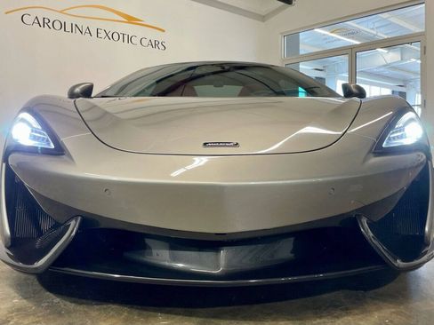 Used 2017 McLaren 570S RWD image 21