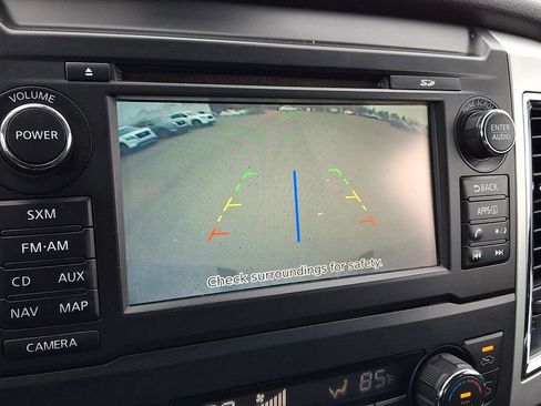 Used 2017 Nissan Titan SV image 19