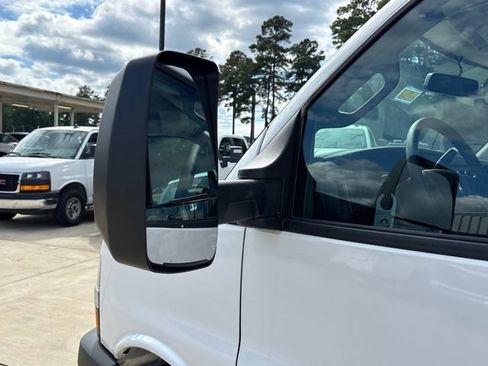 New 2025 Chevrolet Express 3500 w/ Power Convenience Package image 16