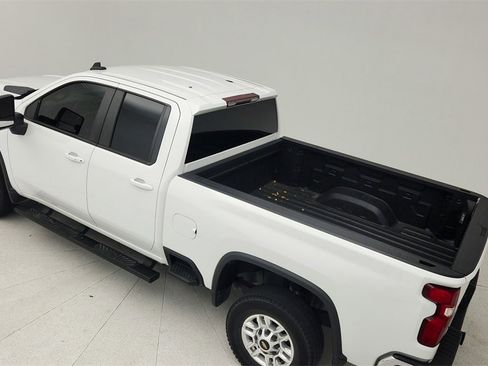 Used 2022 Chevrolet Silverado 2500 LT w/ Convenience Package image 36