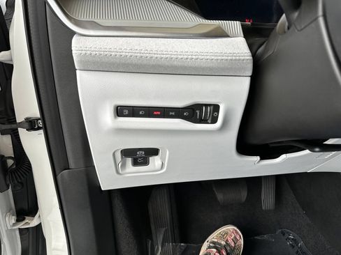 New 2026 Jeep Cherokee Laredo AWD/4WD image 22