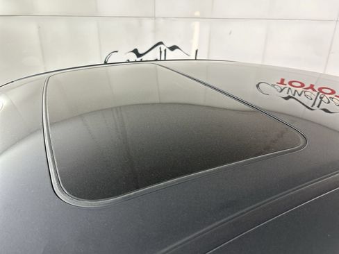 Used 2025 Lexus ES 300h w/ Premium Package FWD image 10