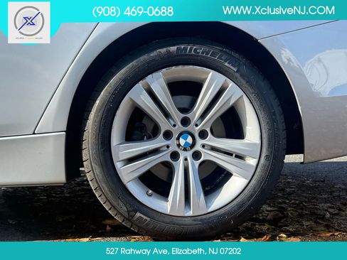 Used 2018 BMW 330i xDrive Sedan w/ Convenience Package image 30