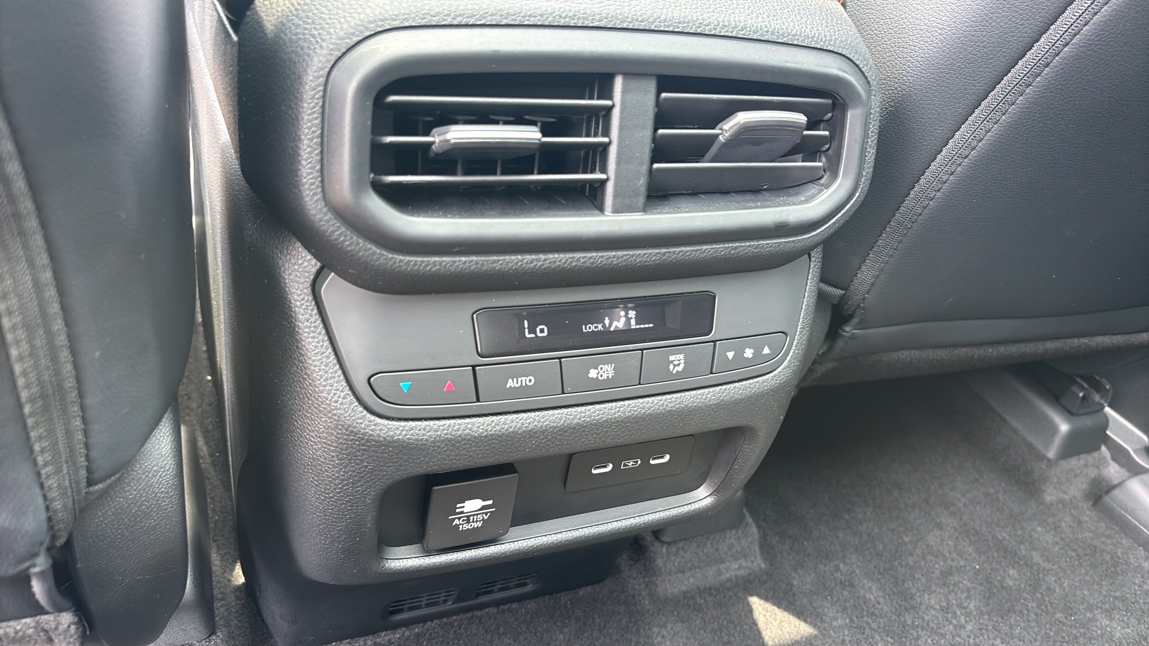 Certified 2025 Honda Pilot TrailSport image 14