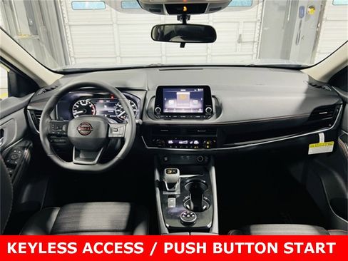 New 2026 Nissan Rogue SV image 4